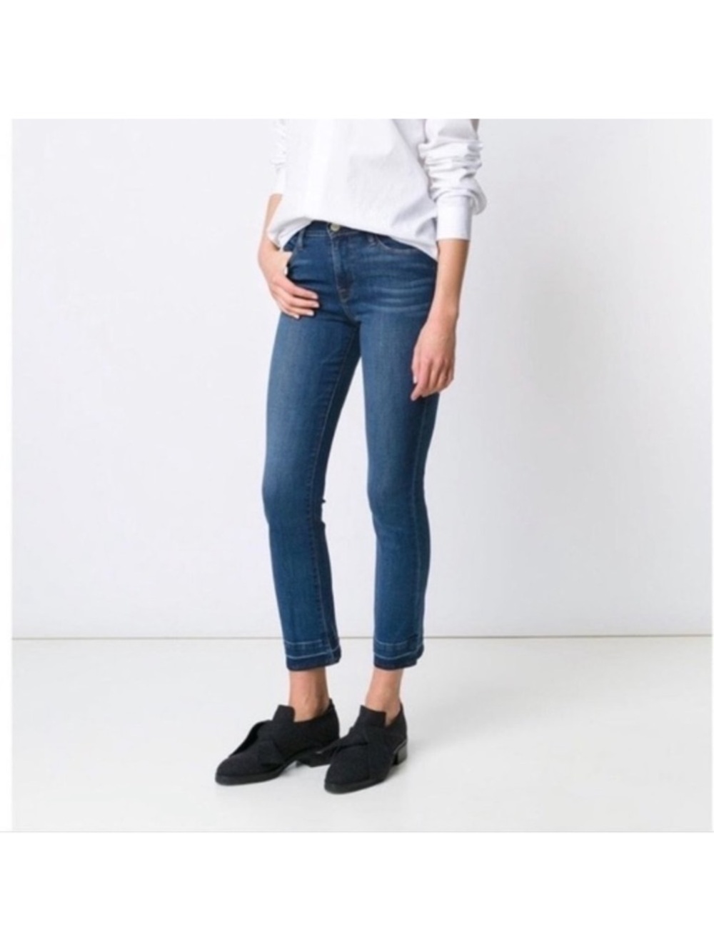 Frame Denim Thrasher Wash Le High Straight Crop Women’s Size 26, Stretch to 29”